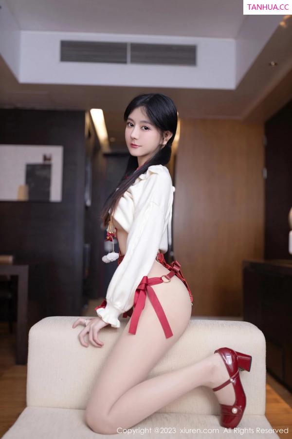   [XiuRen]高清写真图 2023.12.29 No.7890 幼幼 清纯美腿第27张图片